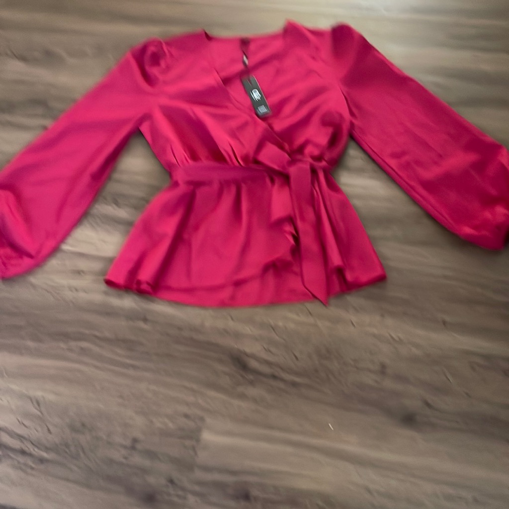 Oe Ouges Woman Blouse Size Medium Nwt